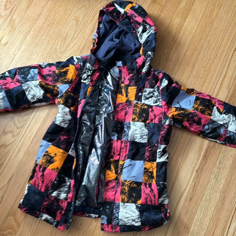 Columbia ski jacket with zip out, solid navy blue lining